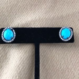 Turquoise crystal stud earring